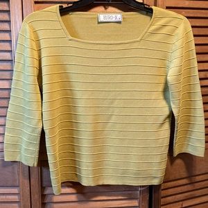 EURO-X Mustard Stretch Top